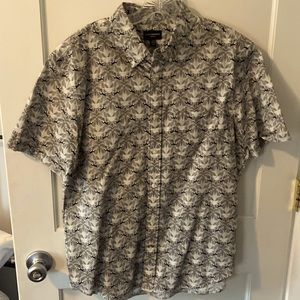 Club Monaco slim fit button down short sleeve shirt